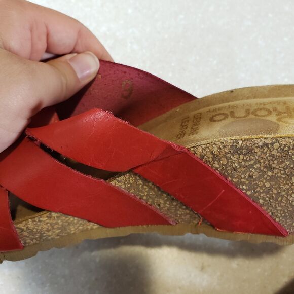 Yokono Women's Red Leather Wedge Platform Sandals Size 9 Cross Strap Slides VGC - Picture 7 of 8